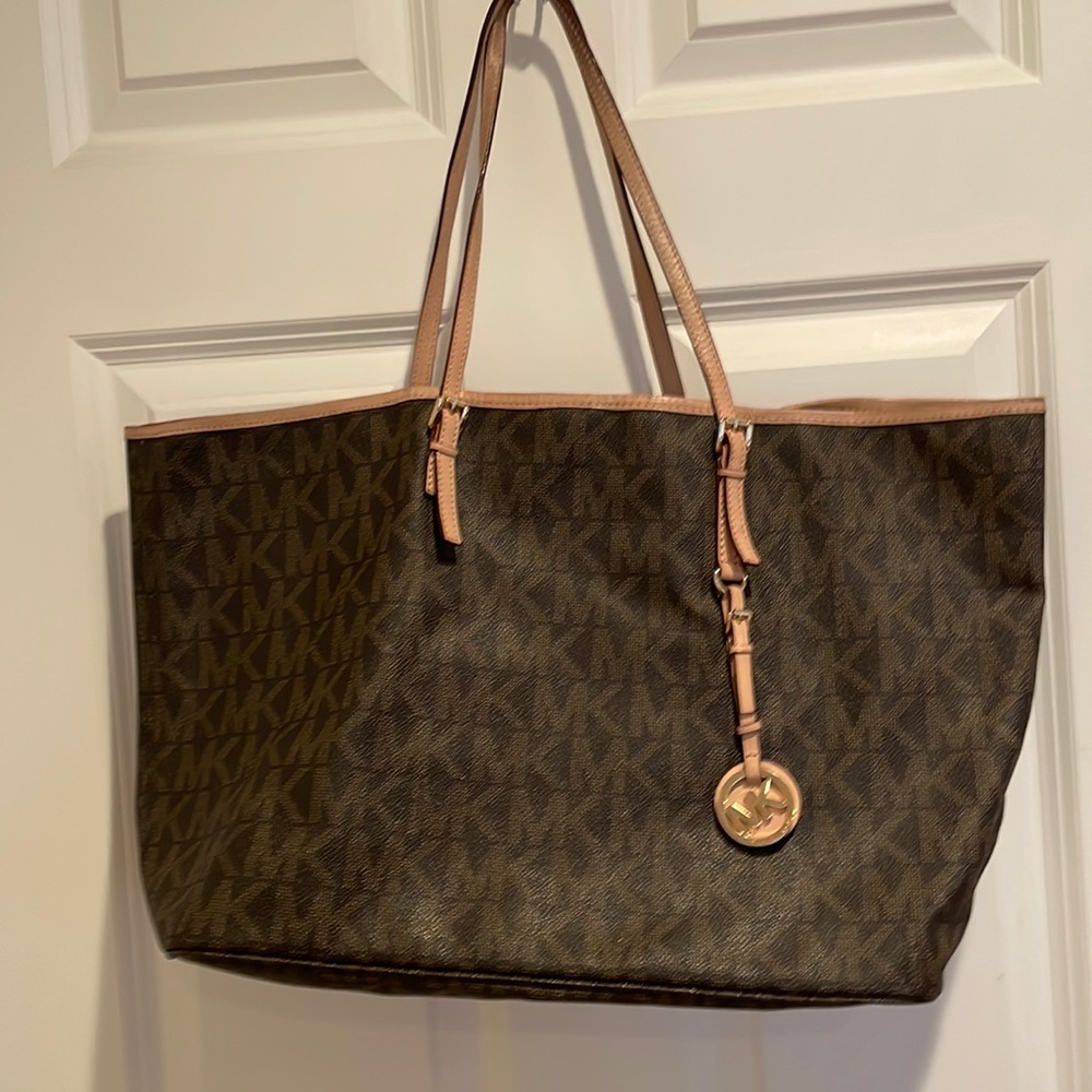Michael Kors Tote